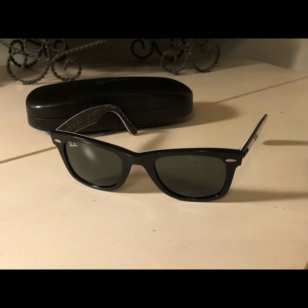 Vintage Ray Ban Wayfarer (Limited Edition)